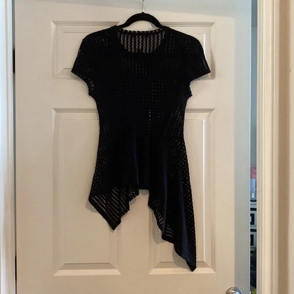 BCBGMAXAZRIA Asymmetrical Peplum Lace Top - Picture 3 of 4